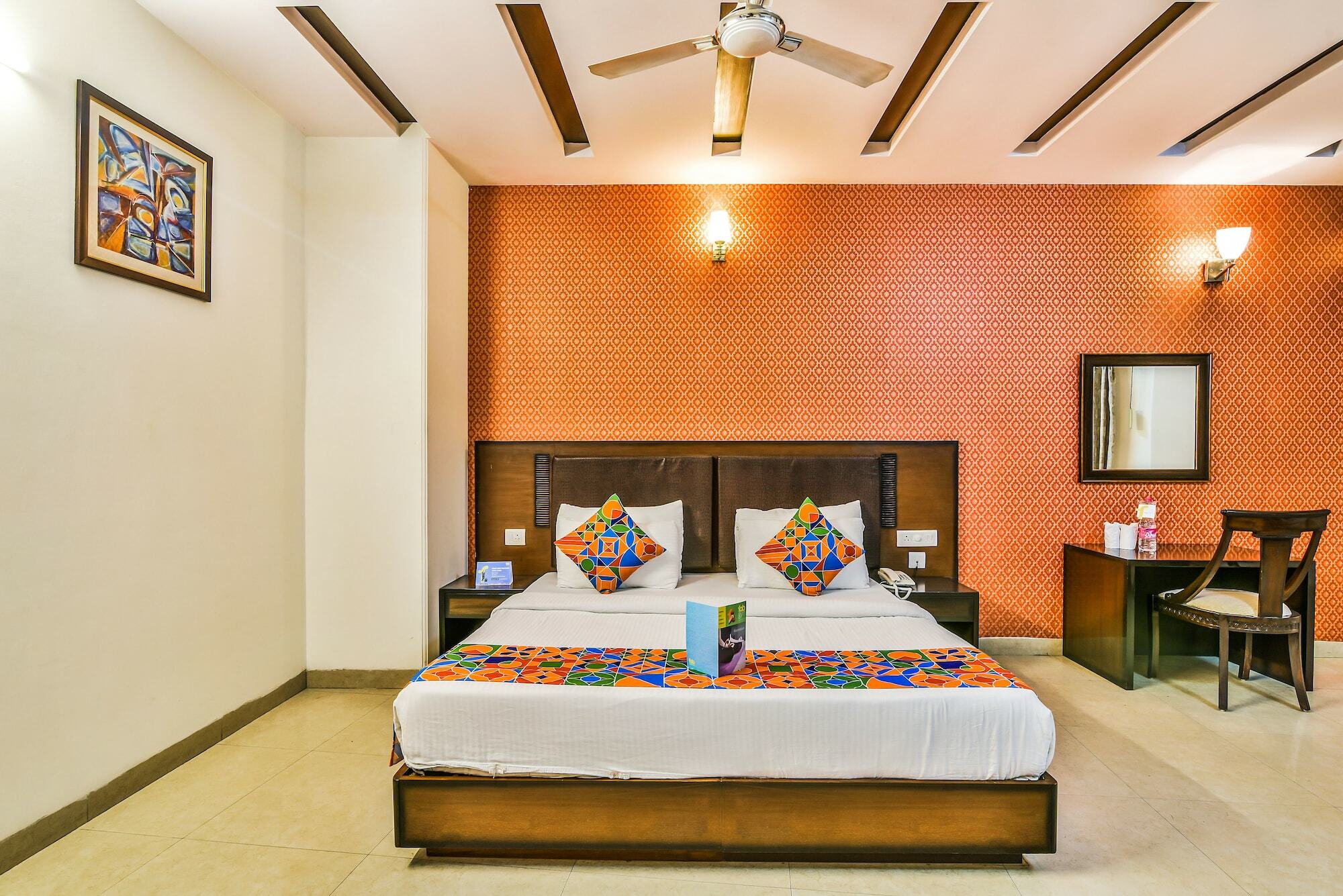 Hotel Alpine Tree New Delhi Exterior photo